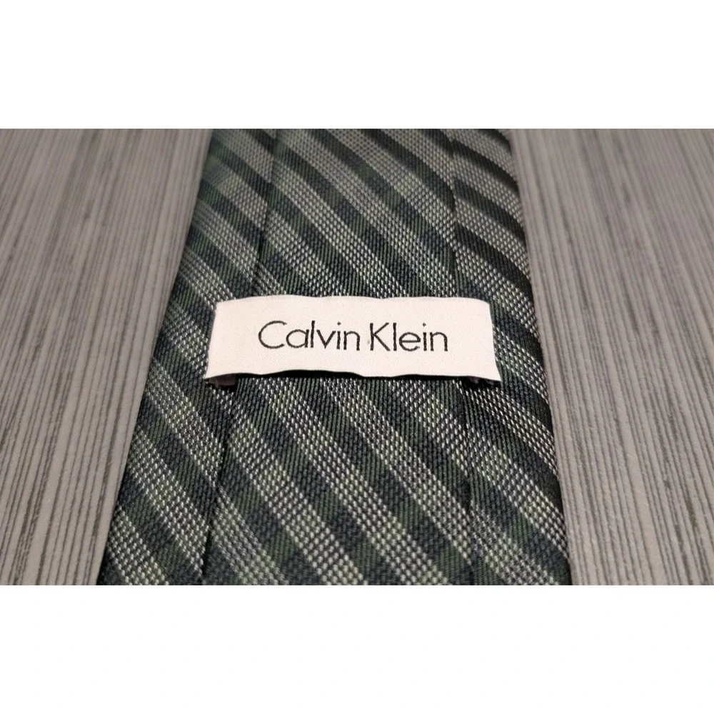 Calvin Klein Green, Black, and White‎ Striped Silk Blend Designer Classic